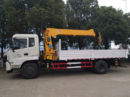 China camión 4x2 montado con la grúa compañía