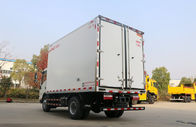 China El tamaño 13,9 de CBM 4x2 refrigeró el remolque para uso general, camión de reparto refrigerado con 115HP el EURO IV compañía