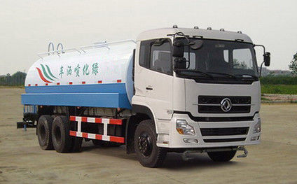 El propósito especial de Dongfeng acarrea el camión de petrolero del agua de 20000 litros con el tanque de acero de carbono